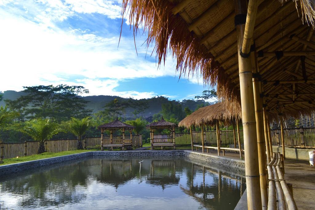 Bess Resort & Waterpark Hotel And Convention Malang Zewnętrze zdjęcie