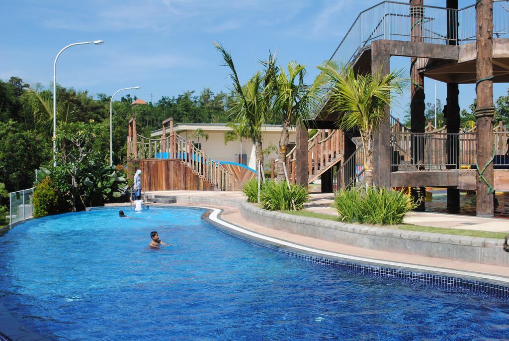 Bess Resort & Waterpark Hotel And Convention Malang Zewnętrze zdjęcie