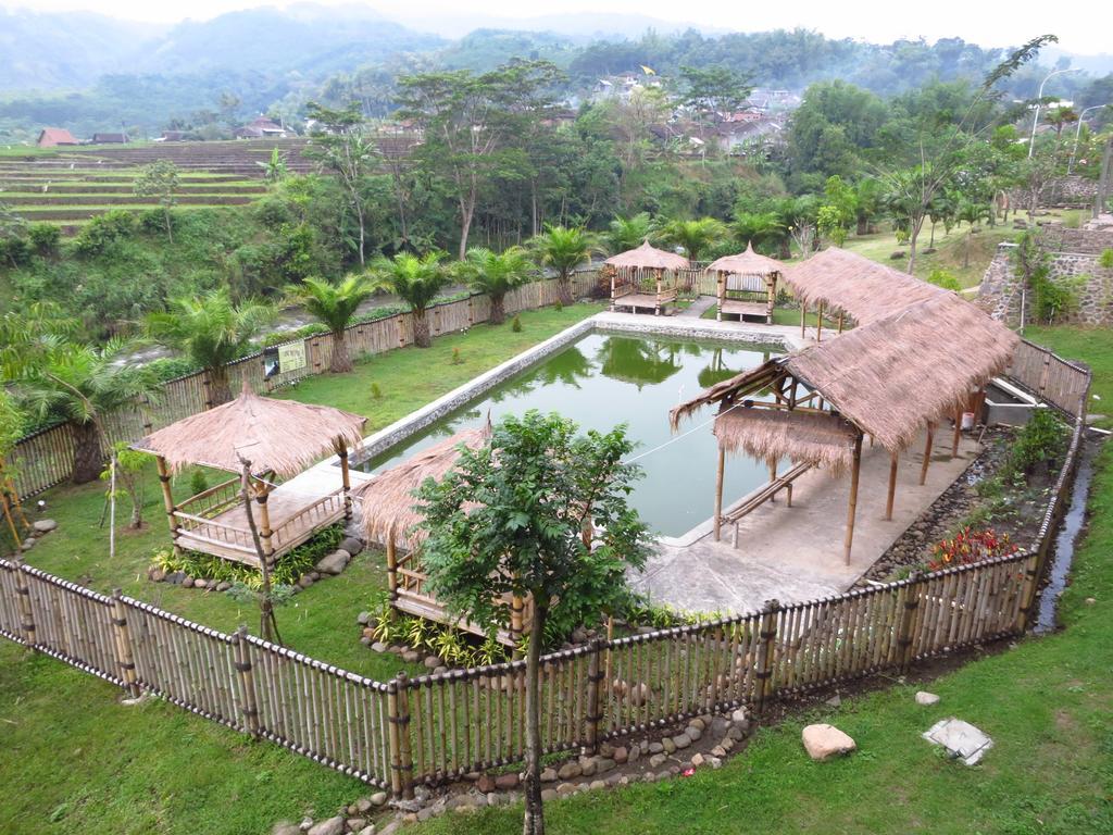 Bess Resort & Waterpark Hotel And Convention Malang Zewnętrze zdjęcie