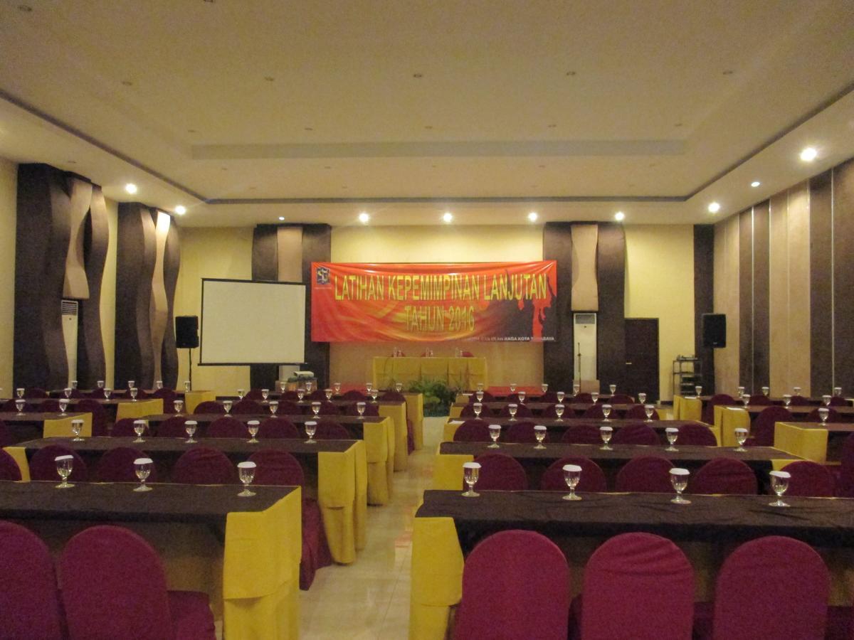 Bess Resort & Waterpark Hotel And Convention Malang Zewnętrze zdjęcie